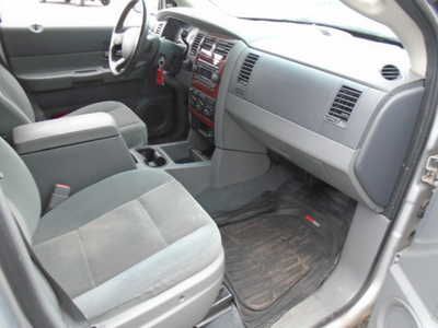 2005 Dodge Durango, $2000. Photo 7