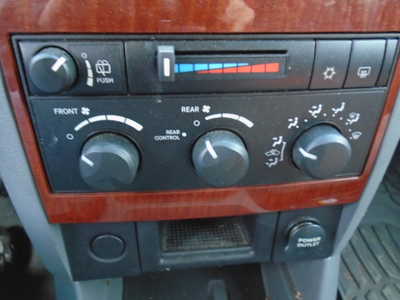 2005 Dodge Durango, $2000. Photo 11