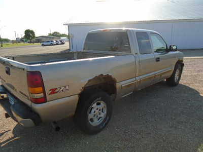 2002 Chevrolet 1500 Ext Cab, $2000. Photo 4