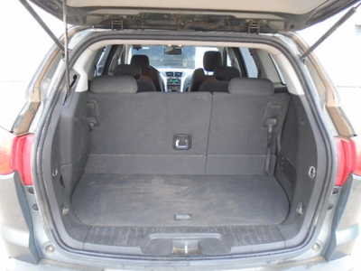 2011 Chevrolet Traverse, $2500. Photo 9
