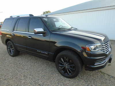 2015 Lincoln Navigator, $13900. Photo 5