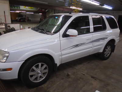 2004 Buick Rainier, $2500. Photo 1