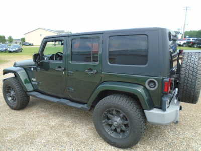 2010 Jeep Wrangler Unlimited, $6900. Photo 2