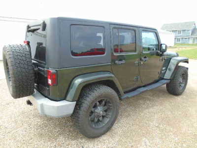 2010 Jeep Wrangler Unlimited, $6900. Photo 4