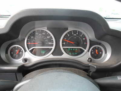 2010 Jeep Wrangler Unlimited, $6900. Photo 11