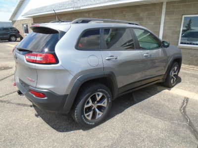 2015 Jeep Cherokee, $6900. Photo 4