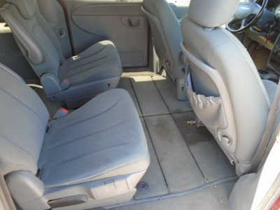 2007 Chrysler Town & Country, $1000. Photo 6