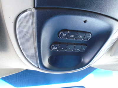 2007 Chrysler Town & Country, $1000. Photo 12