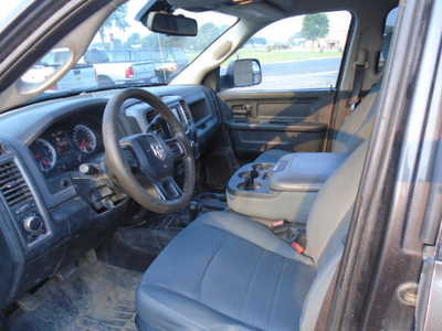 2014 Dodge 3500 Crew Cab, $8900. Photo 7