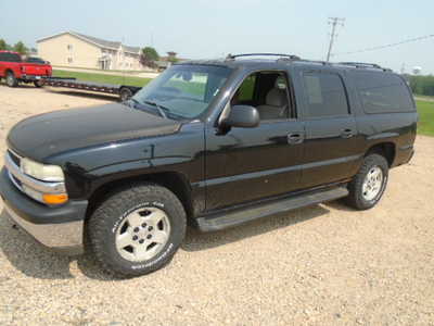 2006 Chevrolet Suburban, $2500. Photo 1