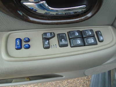 2005 Buick Rainier, $900. Photo 12