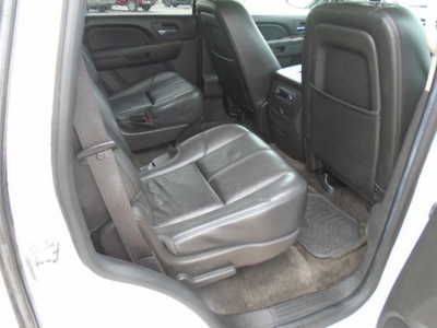 2014 GMC Yukon, $6900. Photo 7