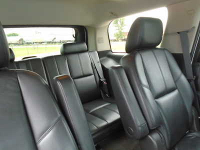 2014 GMC Yukon, $6900. Photo 8