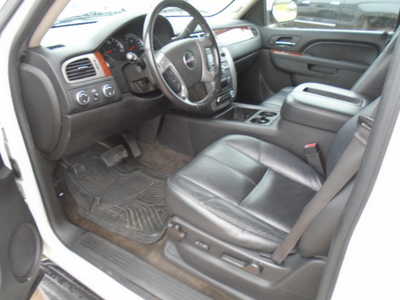 2014 GMC Yukon, $6900. Photo 11
