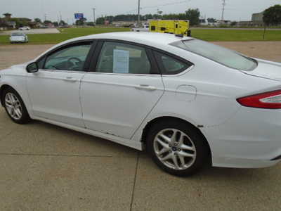 2014 Ford Fusion, $3900. Photo 2