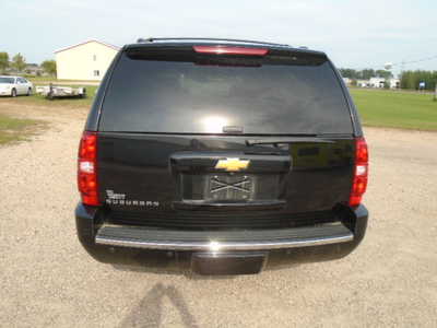 2013 Chevrolet Suburban, $7900. Photo 3