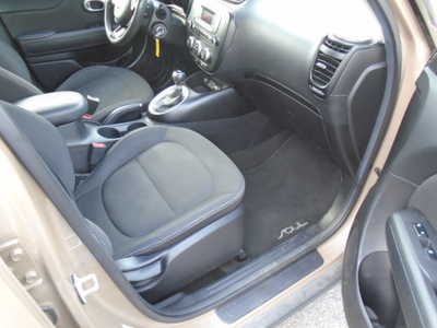 2014 Kia Soul, $3900. Photo 7