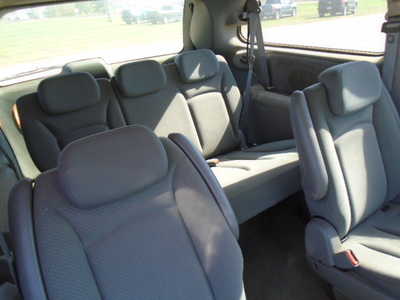 2007 Chrysler Town & Country, $1300. Photo 8