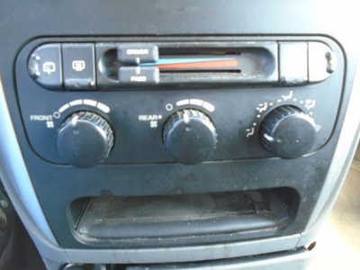 2007 Chrysler Town & Country, $1300. Photo 11