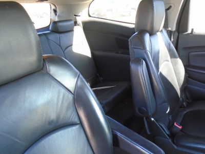 2011 Chevrolet Traverse, $2900. Photo 9
