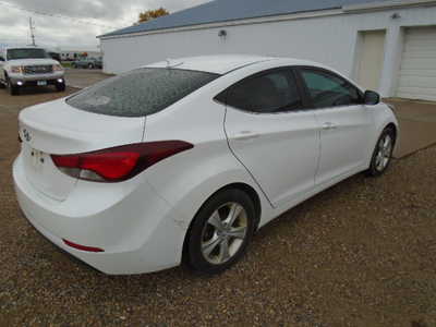 2016 Hyundai Elantra, $3900. Photo 4