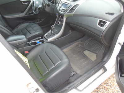 2016 Hyundai Elantra, $3900. Photo 8