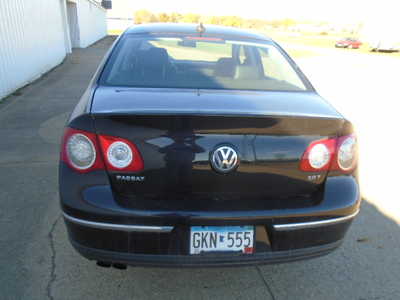 2007 Volkswagen Passat, $1900. Photo 3