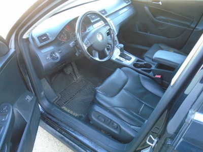 2007 Volkswagen Passat, $1900. Photo 10