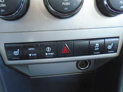 2010 Dodge Avenger, $3900. Photo 11