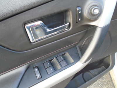 2013 Ford Edge, $4800. Photo 10