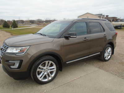 2016 Ford Explorer, $8400. Photo 1