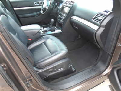 2016 Ford Explorer, $8400. Photo 6