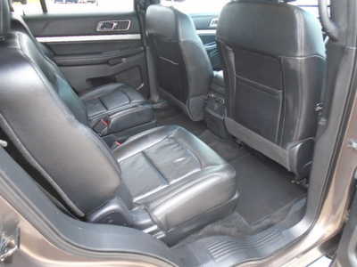 2016 Ford Explorer, $8400. Photo 7