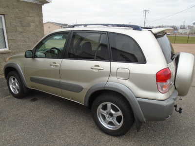 2001 Toyota RAV4, $3400. Photo 2