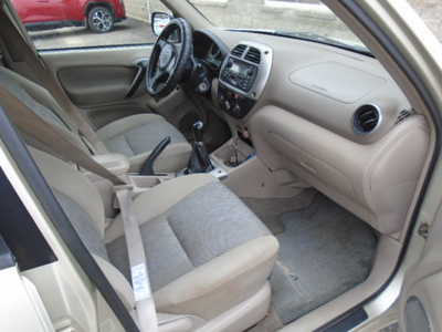 2001 Toyota RAV4, $3400. Photo 6