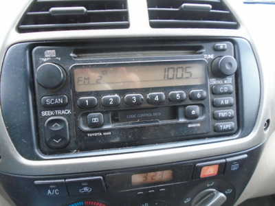 2001 Toyota RAV4, $3400. Photo 12