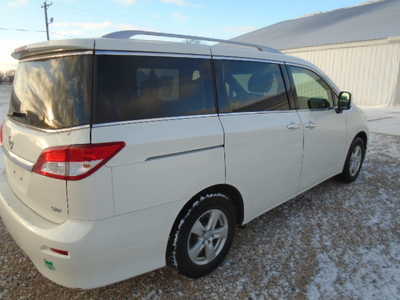 2017 Nissan Quest, $4500. Photo 5
