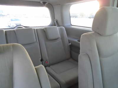 2017 Nissan Quest, $4500. Photo 9