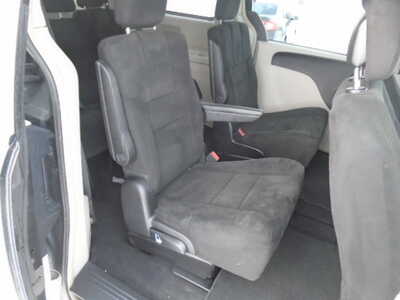 2012 Chrysler Town & Country, $3400. Photo 7