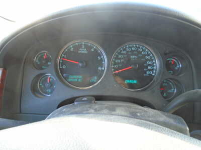 2012 Chevrolet Avalanche, $4900. Photo 9