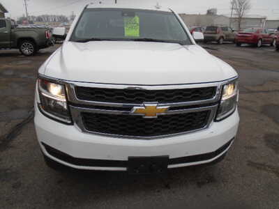 2015 Chevrolet Suburban, $5400. Photo 6