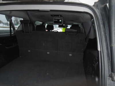 2015 Chevrolet Suburban, $5400. Photo 9