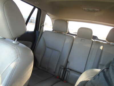 2013 Ford Edge, $5500. Photo 12