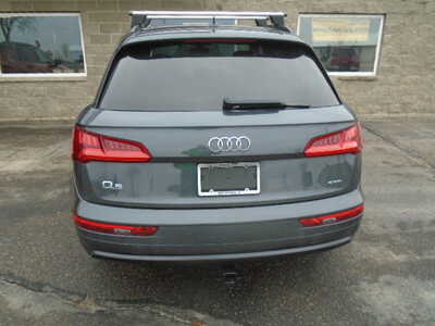 2020 Audi Q5, $14900. Photo 3