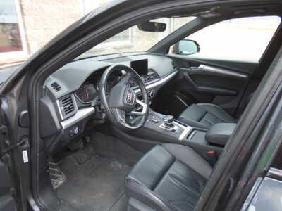 2020 Audi Q5, $14900. Photo 8
