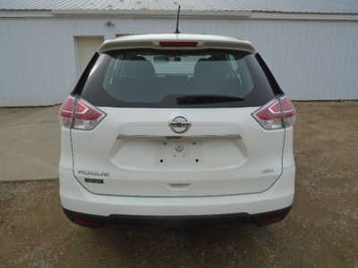 2015 Nissan Rogue, $3900. Photo 3