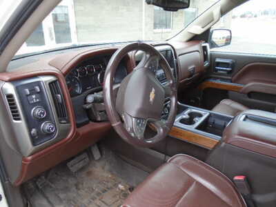 2015 Chevrolet 1500 Crew Cab, $7900. Photo 6