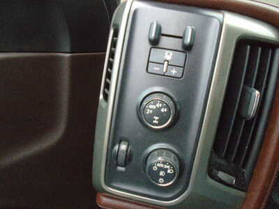 2015 Chevrolet 1500 Crew Cab, $7900. Photo 8