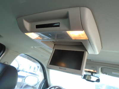 2011 Chevrolet Avalanche, $9900. Photo 8