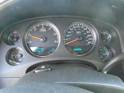 2011 Chevrolet Avalanche, $9900. Photo 12